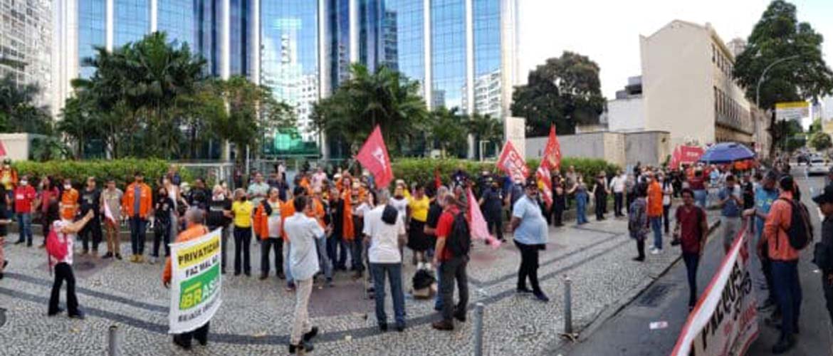 Unidade dos petroleiros contra a privatização da Petrobrás