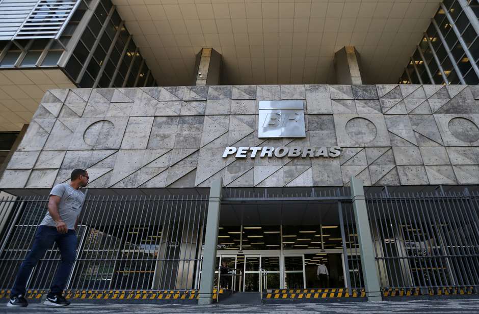 Depois de veto do Cade, Petrobrás retoma oferta da Liquigás ao mercado