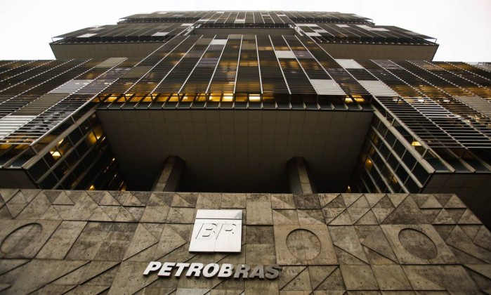 Fim da Petrobras levará País à submissão 