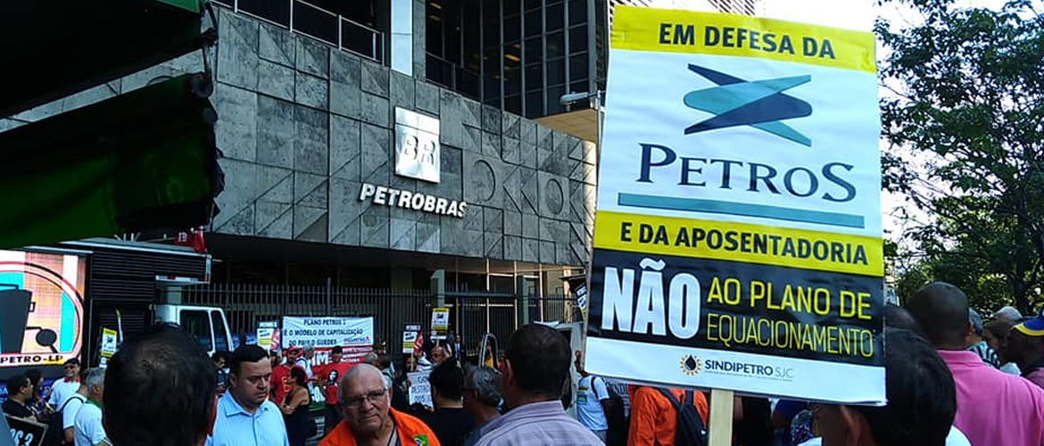 Petros - A Petrobrás é responsável pelo déficit na Petros e está cobrando dos trabalhadores