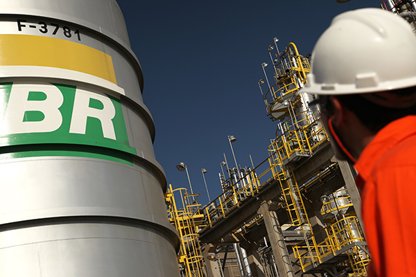 Petrobras: acionistas perderão direito de opinar sobre privatizações  